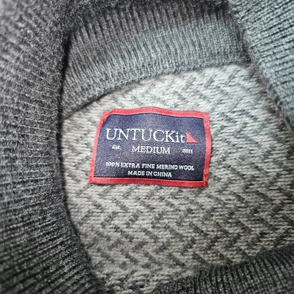UNTUCKit Sweater Mens M Gray Merino Wool Henley Mock Neck‎ Grandpa Dad Cozycore